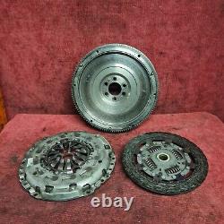 Kit Embrayage Volant Moteur 1.6 Tdi 04L141015D VW GOLF 7 POLO 6 AUDI CXXB